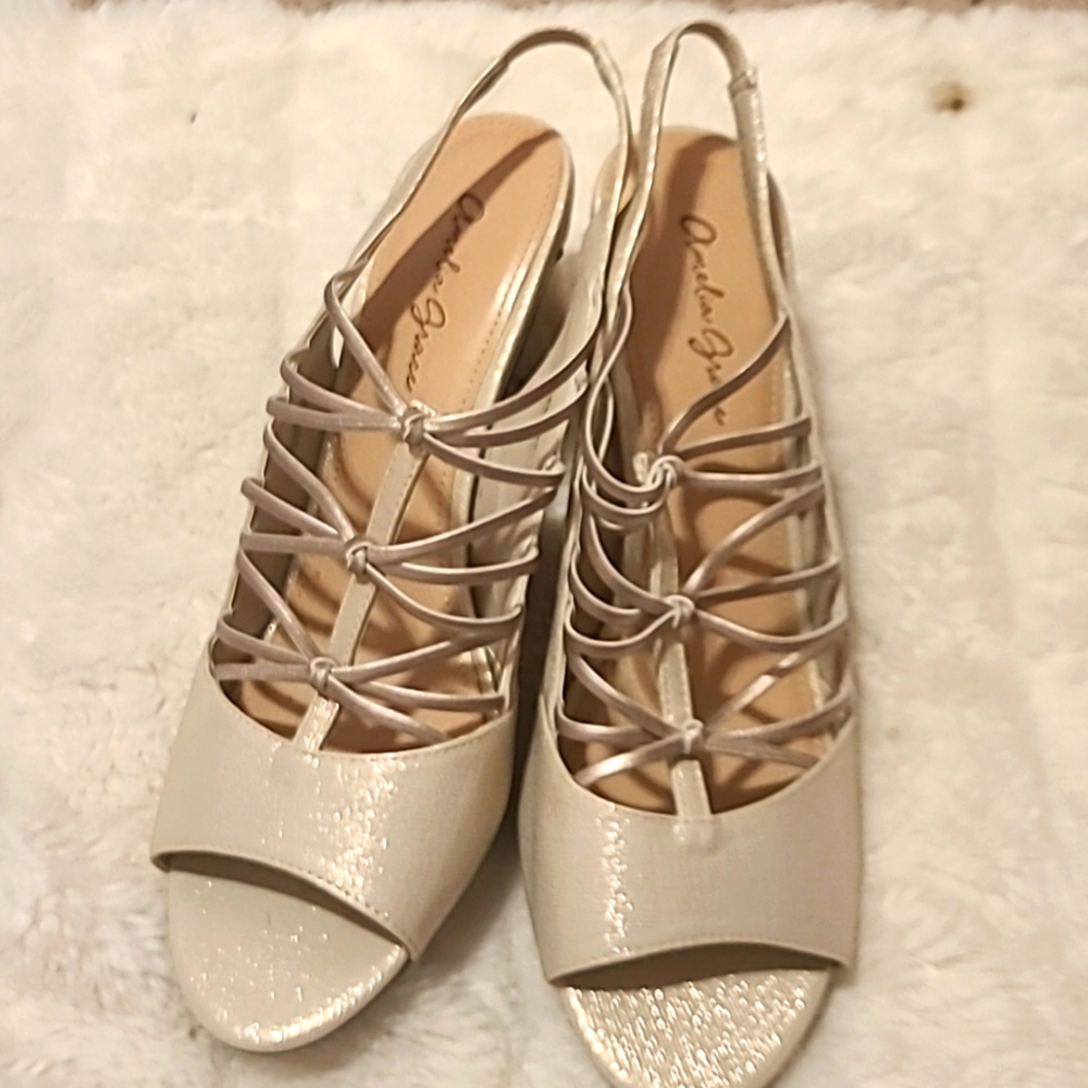 Sparkly dress shoes